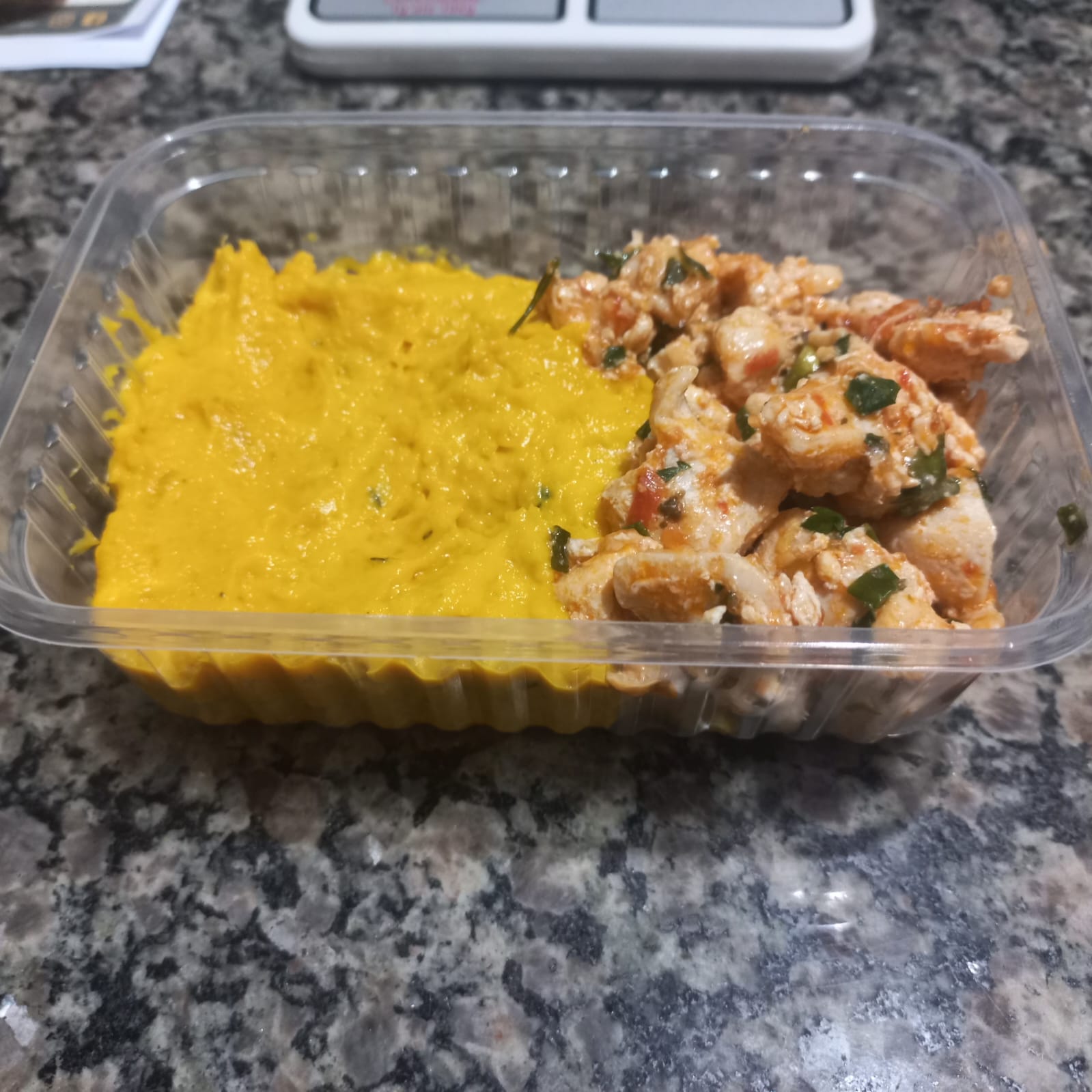 Marmita elaborada por nutricionista